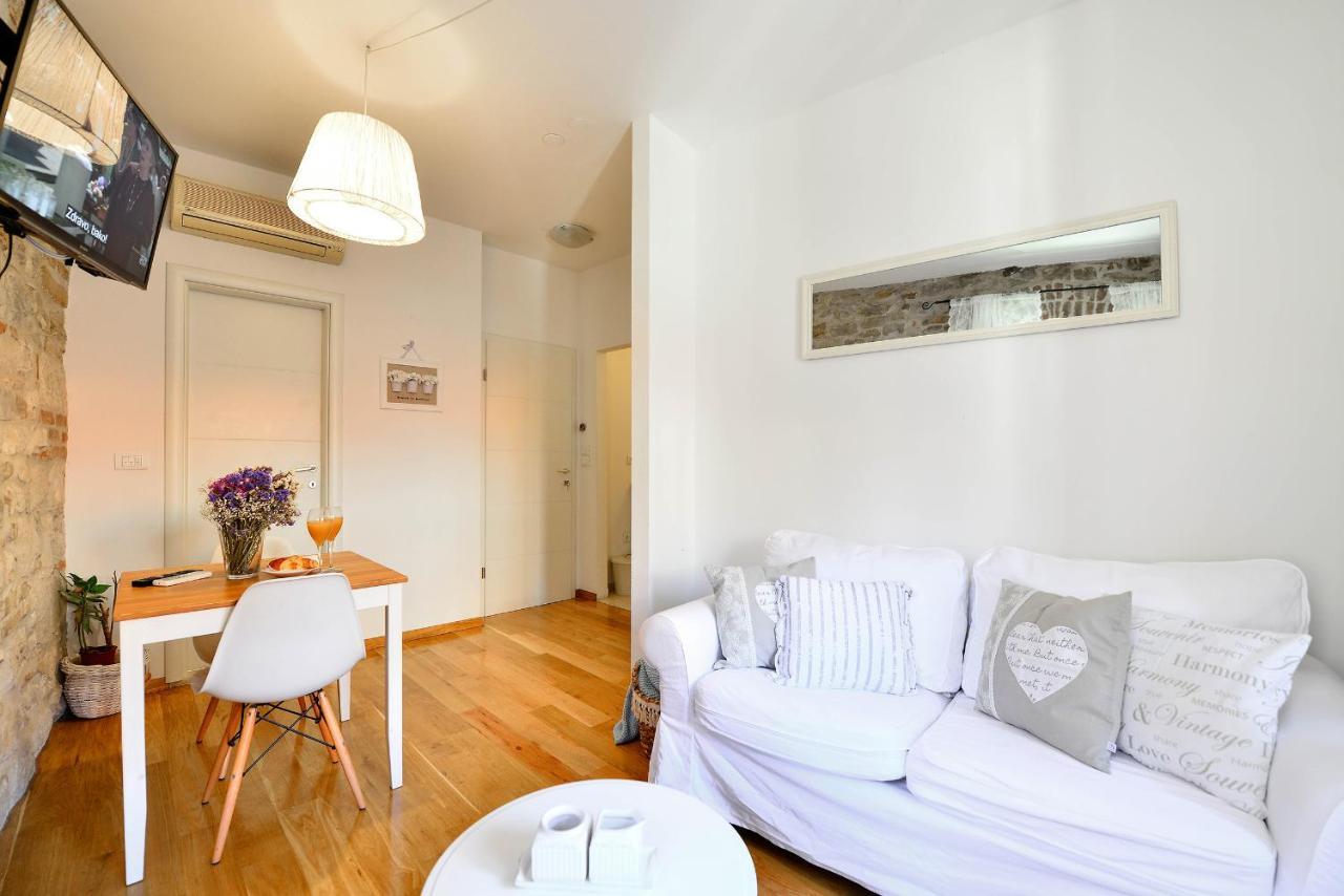Apartments Toma สปลิท ภายนอก รูปภาพ